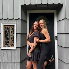 All smiles at the 🏰!!