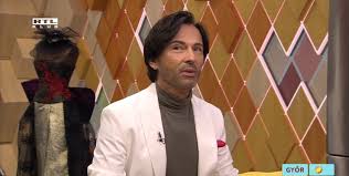 Jun 14, 2021 · sokan úgy hivatkoznak rá, mint egy valódi ikonra, aki az ötödik x után is bomba formában van, a karrierje dübörög, és mellé most még a régi szerelme is visszatért hozzá. Guidbmtseylsgm