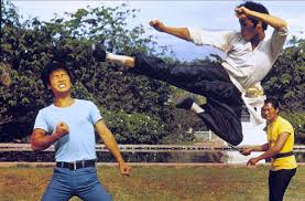 The brucelee community on reddit. Bruce Lee Zum 80 Geburtstag Kung Fu Kunstler Philosoph Popikone Kultur Stuttgarter Zeitung