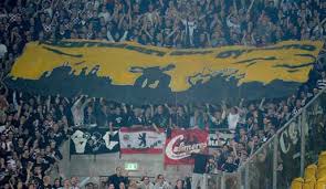 Around 2,000 turned up to the bundesliga 2 away clash with karlsruhe dressed in army gear from head to toe. Ermittlungsverfahren Eingeleitet
