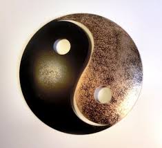 Yin Und Yang Gold Schwarz Pulverbeschichtetes Metall Wanddekoration Fur Inne Yin Und Yang Gold Schwa In 2020 Metal Wall Decor Wall Decor Powder Coating Metal