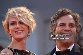 797 Mark Ruffalo And Wife Stock Photos, High-Res Pictures, and Images