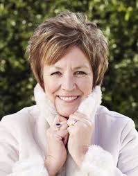 Romancista “cor-de-rosa” Lesley Pearse na Feira do Livro