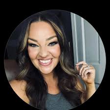 This is your reminder to pre-book your next appointment 🤩 Book here✨️  savannahbrewer1.glossgenius.com