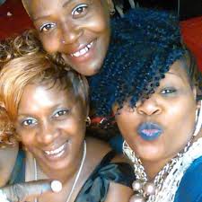 We will miss Lee Streeter 😢 long time friend and and pray for his wife  Sylvia and children and friends that they find peace. Rest in peace Lee