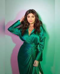 Shilpa shetty was born on june 8, 1975, in mangalore, karnataka, india shilpa shetty got honorary doctorate from the university of leeds. Shilpa Shetty Biography Boyfriend Income And Unknown Facts