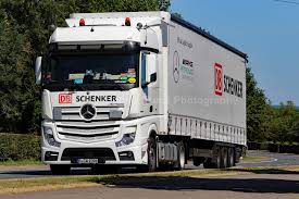 Db Schenker Mercedes Petronas B Cw 1096 Dadford Rd Silverstone 3 7 1 Mercedes Petronas Mercedes Benz Trucks Mercedes
