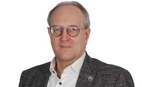 Julia Osmer's Instagram, Twitter & Facebook