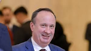 De ce nu scapă Reșița de ruina numită Hotel Semenic? Din cauza unei decizii  a pesedistului Adrian Câciu!