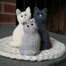 Who Cares If One More Light Goes Out перевод Tiny Window Cat Free Pattern Animal Knitting Patterns Knitting Patterns Toys Knitting Projects