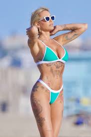 Still living on an island (manhattan). Tina Louise Hawtcelebs