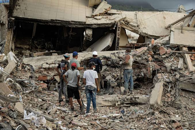 La esperanza de encontrar supervivientes siempre se mantiene": un brigada  de la UME relata desde Venezuela el protocolo de rescate | Hora 14 Fin de  Semana | Cadena SER