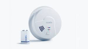 Need help understanding what your carbon monoxide detector is trying to tell you? Roost S Smart Fire Alarm Texts You If It Smells Smoke Wired