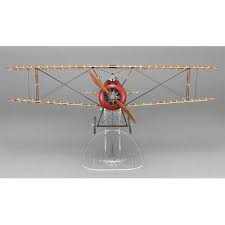 The sopwith camel is probably the first aircraft the average person with name when soliciting aircraft types from world war i. Sopwith Camel Standmodell 1 16 Museumsscale Bausatz 279 90