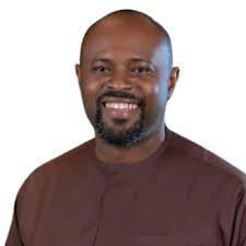 Meet Ty Morse, a singer and content creator.