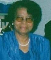 Mae Hollis's Instagram, Twitter & Facebook