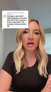 Replying to @JessRose Fedyna Ella gets some weird comments but is so good  at handling them! #momsoftiktok #surrogacy #singlemom #surrogate  #fertilityjourney