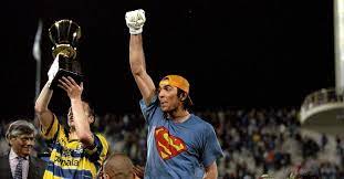 İtalya serie a'dan düşen parma, buffon transferiyle dikkat çekti. Gianluigi Buffon The Making Of Superman