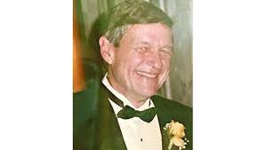 Walter Habel's Instagram, Twitter & Facebook