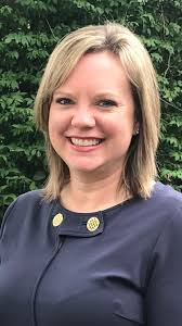 Amy Treece's Instagram, Twitter & Facebook