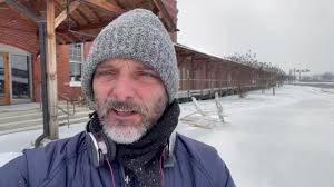 Check out the weather in Johnson City! Jeff Keeling WJHL is in the field,  fighting wind & snow! ❄️🌨