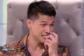 Vin and aljur abrenica express their love for each other through their sweet letters. Watch Vin Abrenica Bursts Into Tears Over Sophie Albert S Birthday Message For Him Showbiz Chika