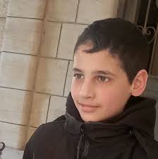 الطالبة" سارة نضال العويوي ابو عيشة " من الخليل تحصل على معدل 93.7%  بالثانوية العامة. ألف مبروك