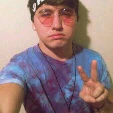 Troy Montez (@troymontezz)