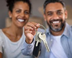 pubblimania Stylish Black Faux Leather Key Ring Gift Box Key Ring Key  Holder Key Holder Home Car Motorcycle Scooter Lightweight Durable : Buy  Online at Best Price in KSA