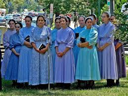 The Differences Between Mennonite And Amish Amish Clothing Amish Dress Amish