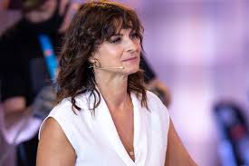 Weitere ideen zu marlene lufen, lufen, schöne hintern. Marlene Lufen Sie Berichtet Ergriffen Von Aufwuhlendem Erlebnis Gala De