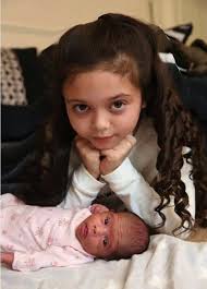 MY 18-YEAR-OLD DAUGHTER INTRODUCED HER NEW 55-YEAR-OLD BOYFRIEND — I WAS  TRYING TO UNDERSTAND UNTIL AN ANGRY WOMAN BURST IN. My newly 18-year-old  daughter left me at a loss for words by