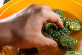 This process also helps remove dirt and organisms on fresh produce. 4 Ways To Blanch Vegetables Wikihow