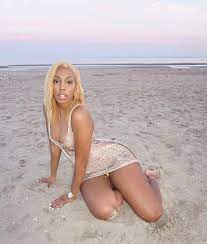 Andrea aka so bomb - ShesFreaky