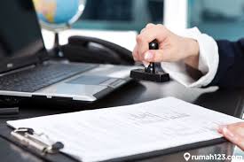 Untuk karyawan yang masih bekerja, terdapat sedikit perbedaan isi dan format suratnya dibandingkan surat. Contoh Surat Keterangan Kerja Dokumen Wajib Buat Kpr Rumah123 Com
