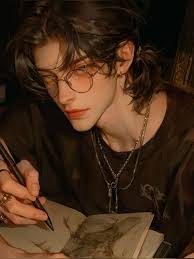 Suddenly TLP became a horror🤦 Khun Pin why are you still curving at  night🤧😅 #ปิ่นภักดิ์ #TheLoyalPin #srchafreen #beckyarmstrong #FreenBecky 