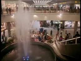 Das brent cross shopping centre befindet sich 13 kilometer nordwestlich von london und ist mit dem mietwagen oder öffentlichen verkehrsmitteln sehr gut zu erreichen. London 1994 At The End Of The Morning We Went To Brent Cross To Have Lunch Youtube