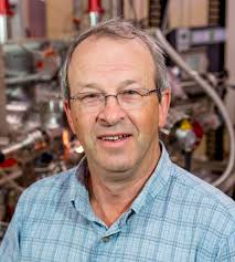 Contact the School of Physical and Chemical Sciences