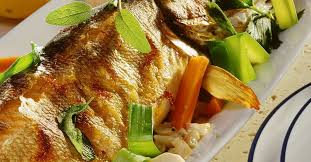 Hecht Mit Gemuse Fischfullung Rezept Rezepte Lebensmittel Essen Hauptgericht