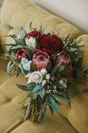 Wedding Flowers June Uk Modern Wedding Flowers Red Bouquet Wedding Fall Wedding Bouquets Wedding Flowers
