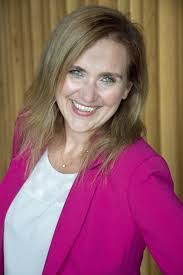 Julia Brook's Instagram, Twitter & Facebook