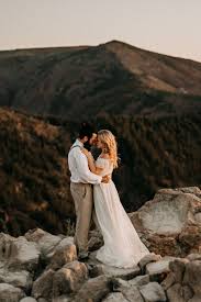 Ein siebenjähriger überlebte und schilderte, was passiert war. Ideen Fur Deine Hochzeitsfotos Hochzeitsfotos Hochzeitsfotograf Hochzeit Bilder