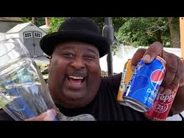 Downstairs at Eric's Pizza Review