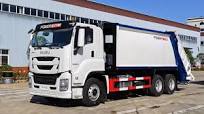 ISUZU GIGA 6x4 380HP rear loader truck