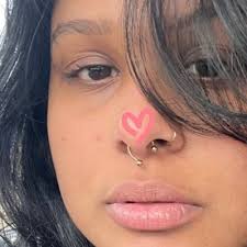 Mia Steiner (@MiaSteiner_)