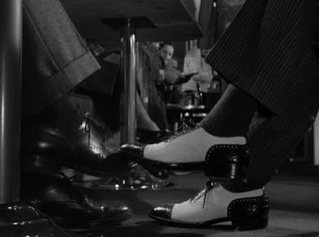 Classic Film and TV Café: Dial H For Hitchcock: Strangers on a Train - the  better the villain, the better the picture...