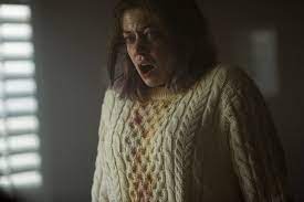 Following the outbreak of a virus that wipes out the majority of the human population, a young woman documents her family's new life in quarantine and tries to protect her infected sister. Viral 2016 Imdb