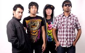 Smashing mag (japanese online magazine)in short, love me butch's focused procession of channeled aggression and steely resolve holds you firmly in their grasp that surely only intensifies in its live format. Hujan Mengumumkan World Tour 2013 Dengan Love Me Butch