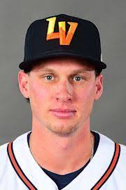 Logan Davidson's Instagram, Twitter & Facebook