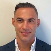 Gregory Derian's Instagram, Twitter & Facebook